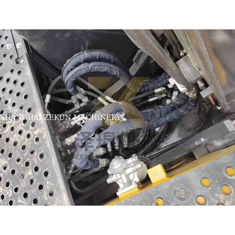 Autres pompes hydrauliques EC140 Excavateur en bon état et avec 15870 kg de poids de la machine