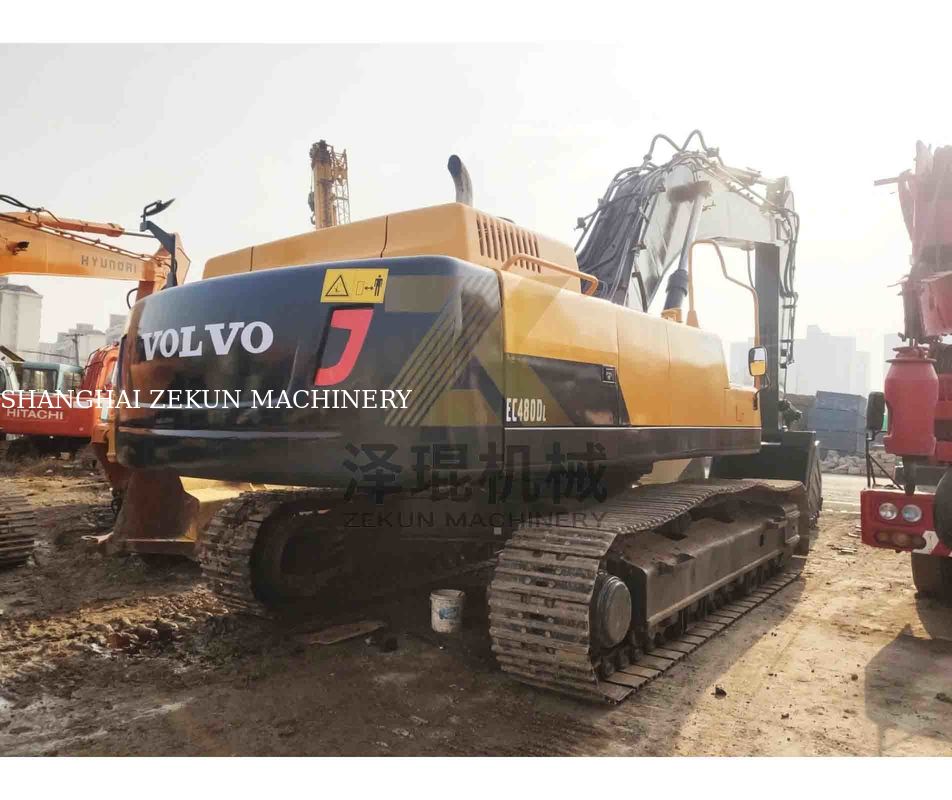 Excavateur VOLVO EC480DL utilisé 270KW Puissance et 1,77 3,8 m3 Capacité de seau