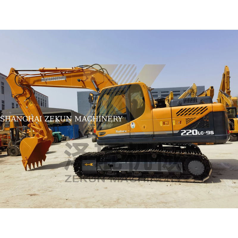 Excavateur Hyundai 220 220-9 d'origine coréenne d'occasion de 2019 avec une masse opérationnelle de 22 tonnes