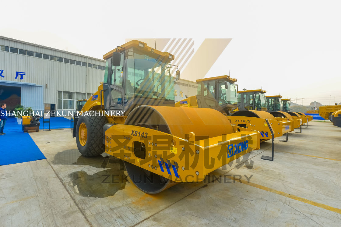 14t XCMG XS145 Roller à tambour unique hydraulique EU étape III