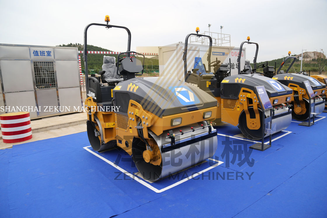 3 tonnes XCMG XMR303 rouleau vibrant machine routière chinoise de stade IV