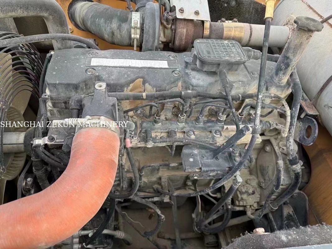 Excavateur 2018 R215VS 3 800 heures de travail Parfait pour les travaux lourds