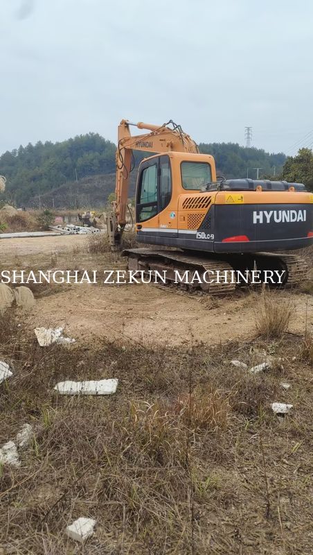 2015 Hyundai R150-9 Excavator avec marteau et 5 300 heures de travail augmenter la productivité
