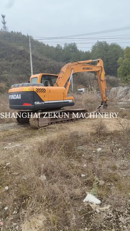 2015 Hyundai R150-9 Excavator avec marteau et 5 300 heures de travail augmenter la productivité