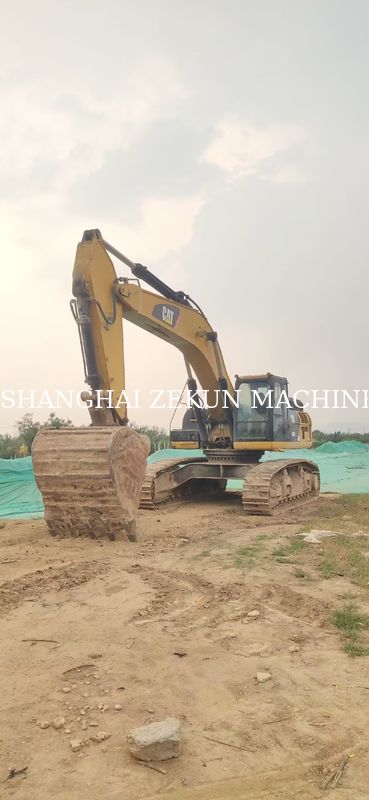 Excavateur Cat 340D2L 2019 avec 8 436 heures de travail Excellente performance