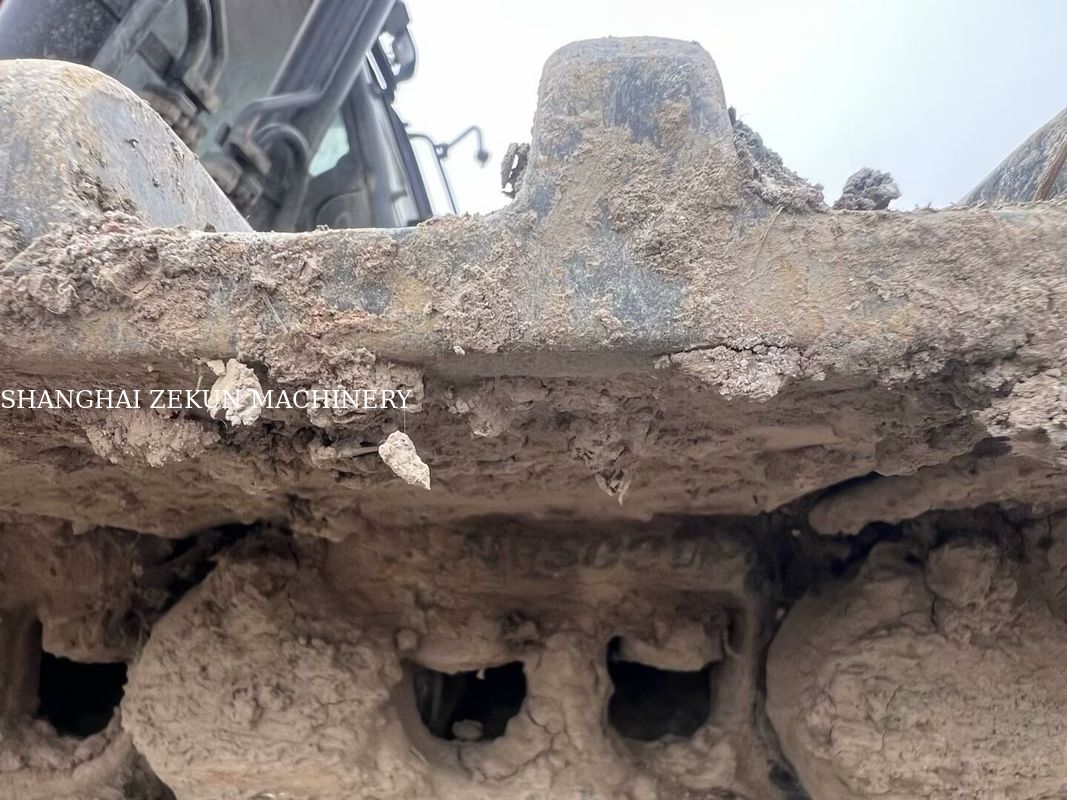 Excavateur Doosan DX380 d'occasion 2020 avec 4 816 heures de travail en bon état