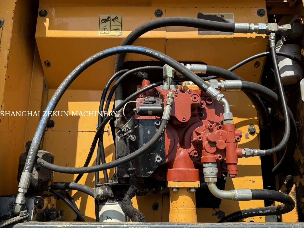Excavateur à roues de 21 tonnes Hyundai R210W-9 2014 Parfait pour les projets de construction