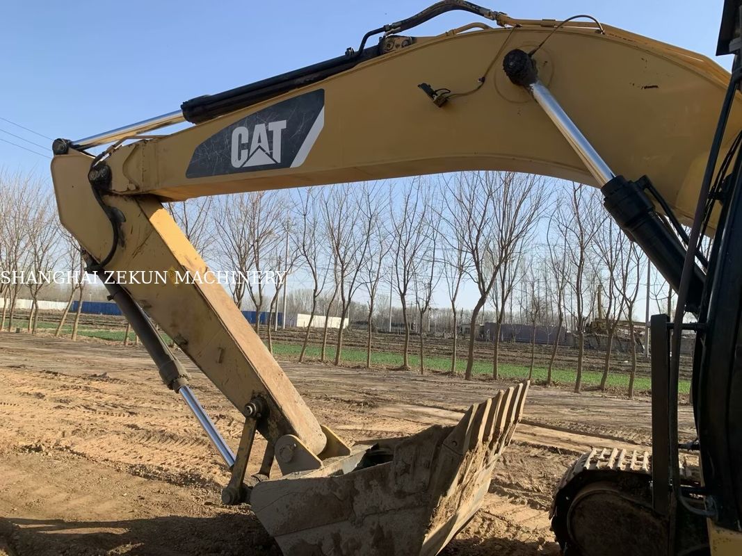 Excavateur 2020 Cat 320D2L Unité de 21 tonnes 5238 heures pour les projets lourds
