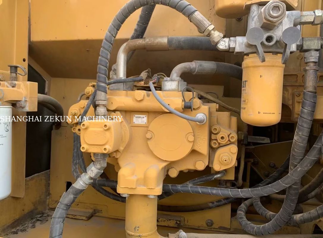 Excavateur polyvalent 2020 Cat 323D2 de 23 tonnes 4877 heures pour diverses applications