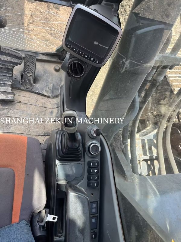 Excavatrice Doosan DX500LC-9C d'occasion, 800 tr/min, puissance et hauteur de creusage maximale 11