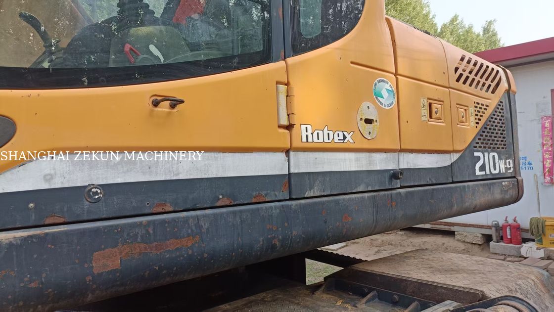 Hyundai R210W-9 Excavateur à roues 330 L Capacité du réservoir de carburant et vanne hydraulique