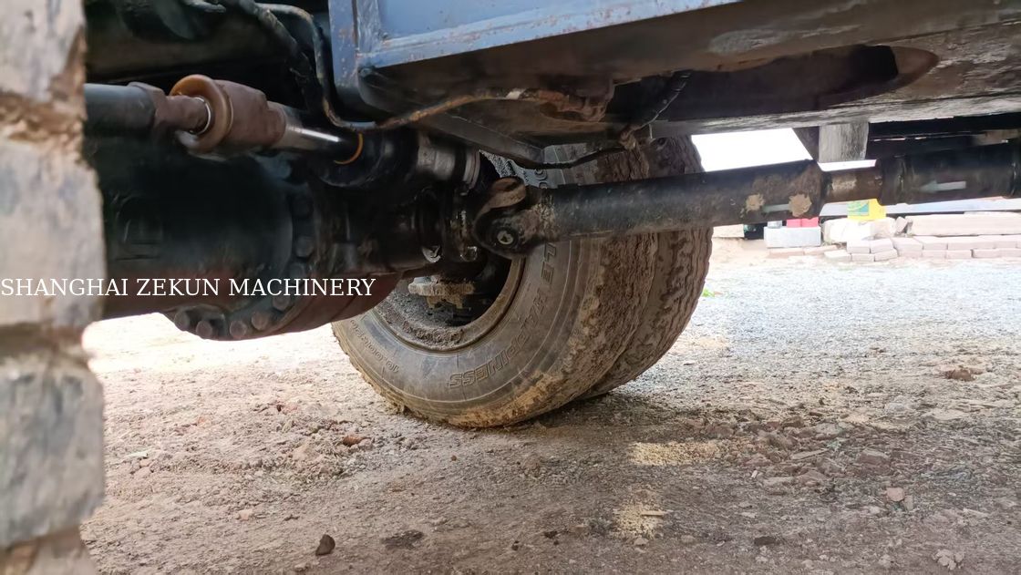 Hyundai R210W-9 Excavateur à roues 330 L Capacité du réservoir de carburant et vanne hydraulique