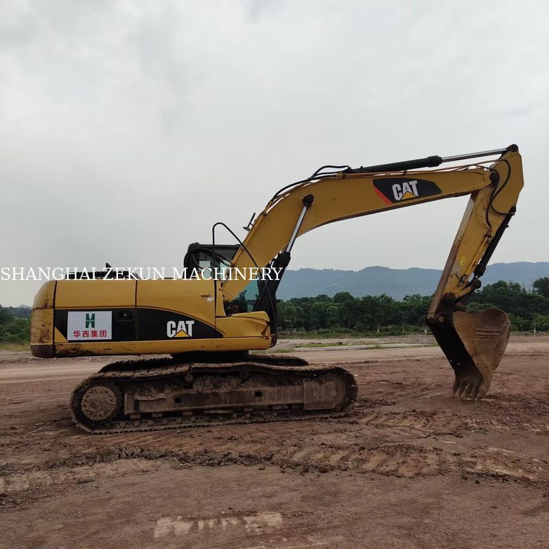 Excavatrice CAT 320D de 2016, classe 20 tonnes, avec moteur CAT C6.4 ACERT, profondeur de fouille maximale de 680 mm