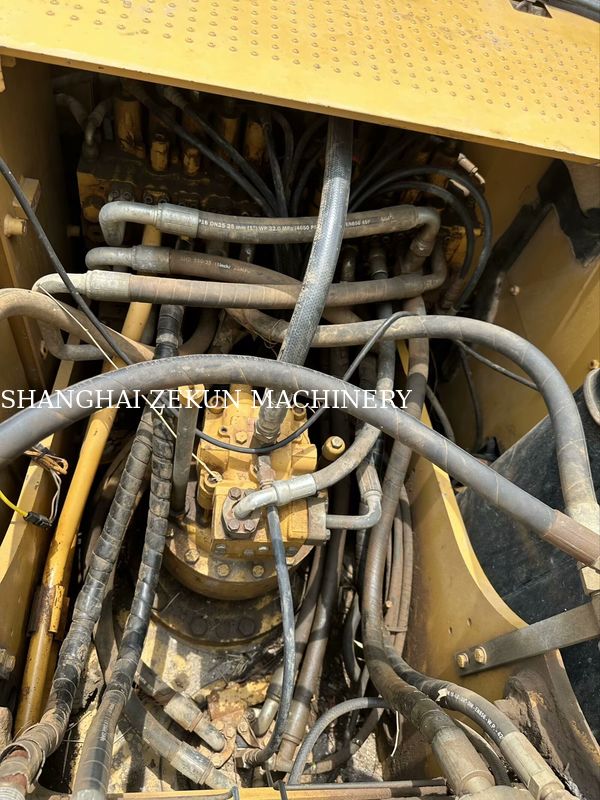 2014 CAT 320D2 Excavatrice 10 812 heures Et Débit hydraulique de performance 2 × 214 L/min Vitesse de déplacement 3.5 / 5.5 Km/h