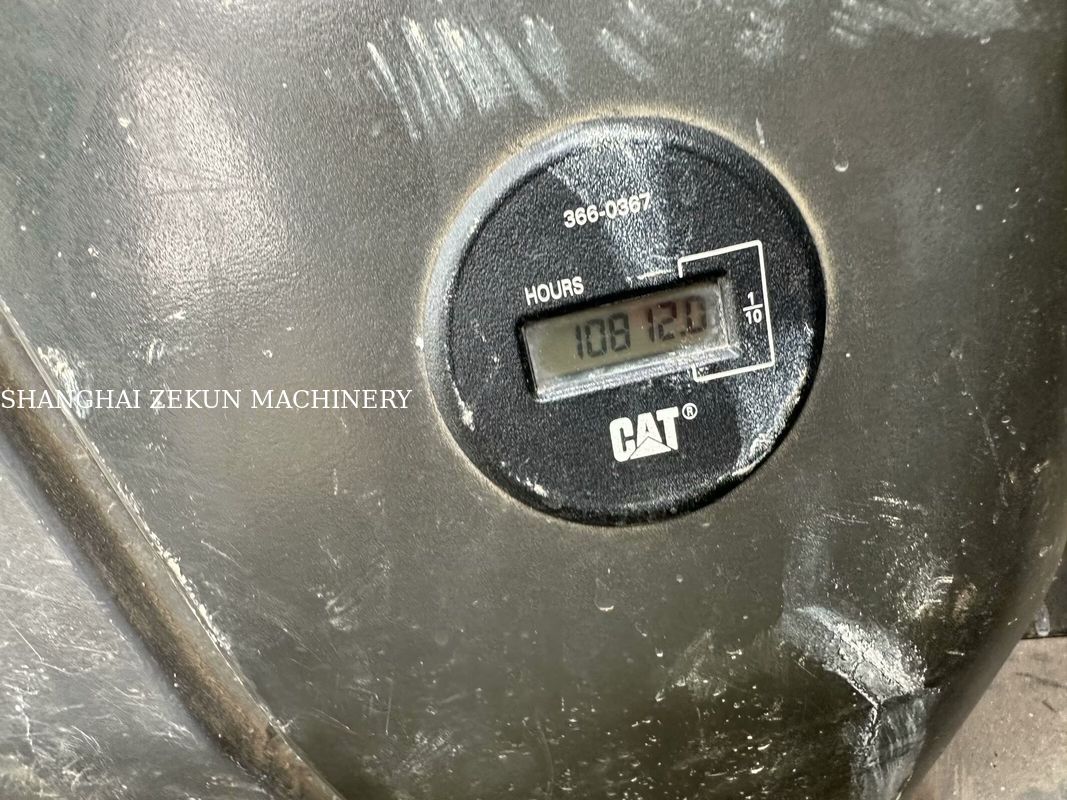2014 CAT 320D2 Excavatrice 10 812 heures Et Débit hydraulique de performance 2 × 214 L/min Vitesse de déplacement 3.5 / 5.5 Km/h