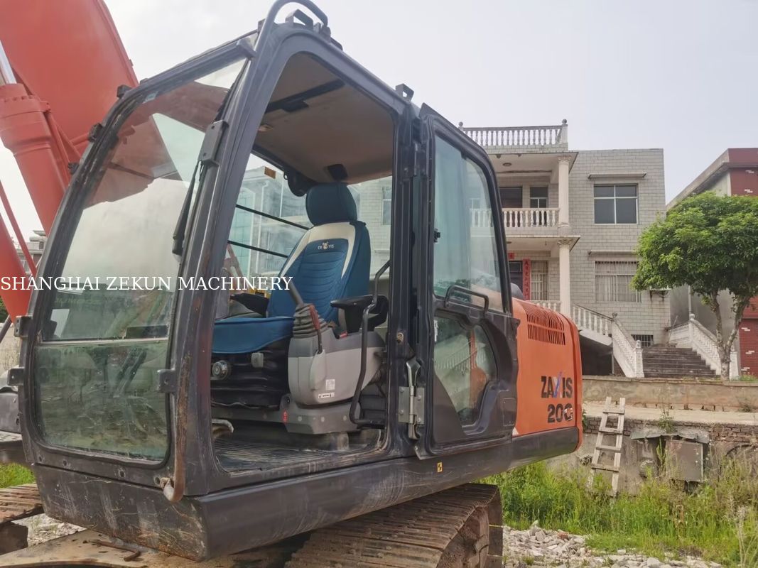 2023 Hitachi ZX60C-6A Excavator 2785 heures Poids de fonctionnement 5 Répond à la norme d' émission de niveau 3 / étape III