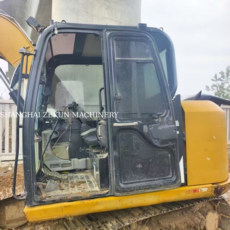 2017 CAT 307E2 Excavatrice 12544 heures Hauteur de déversement maximale 070 mm Pression hydraulique 28 MPa