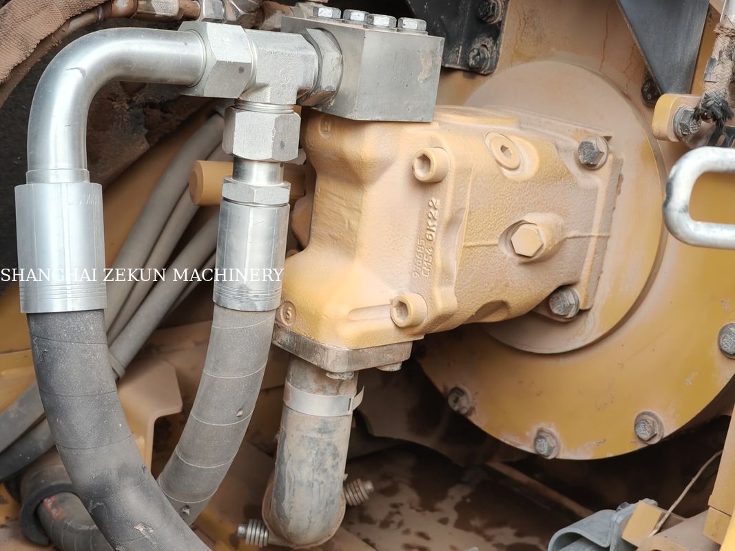 Excavateur CAT 307E2 2019 avec une portée maximale au niveau du sol de 400 mm et une capacité de réservoir de carburant de 135 l