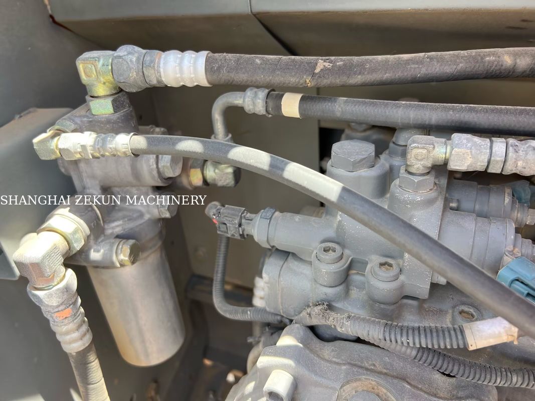 Hitachi ZX120-6 Excavateur 14165h pour les besoins commerciaux Capacité du réservoir de carburant 240 L Pression hydraulique 34,3 MPa