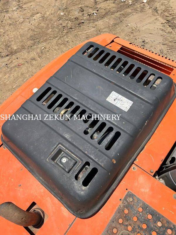 Hitachi ZX120-6 Excavateur 14165h pour les besoins commerciaux Capacité du réservoir de carburant 240 L Pression hydraulique 34,3 MPa