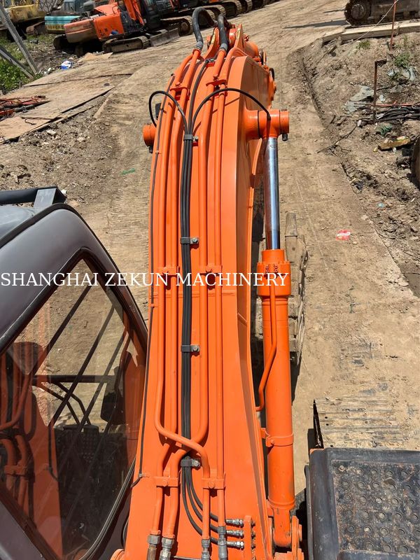 Hitachi ZX120-6 Excavateur 14165h pour les besoins commerciaux Capacité du réservoir de carburant 240 L Pression hydraulique 34,3 MPa