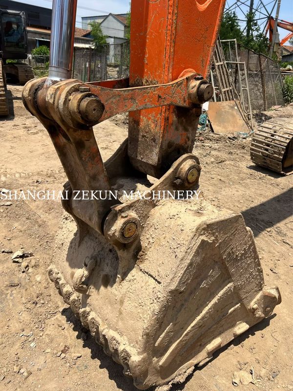 Hitachi ZX120-6 Excavateur 14165h pour les besoins commerciaux Capacité du réservoir de carburant 240 L Pression hydraulique 34,3 MPa