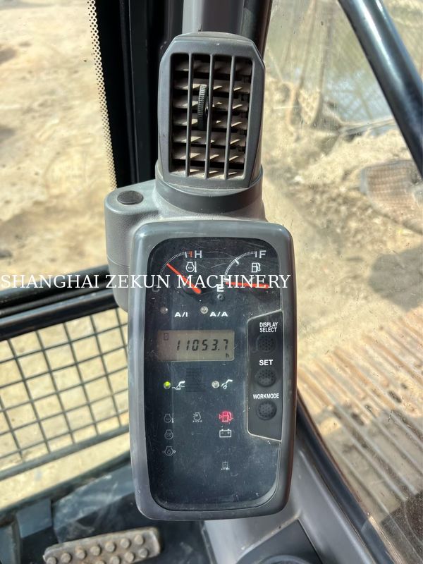 Excavatrice utilisée Hitachi ZX130-6 Avec 11053 heures 4,6m Longueur du boom 34,3 MPa Pression hydraulique