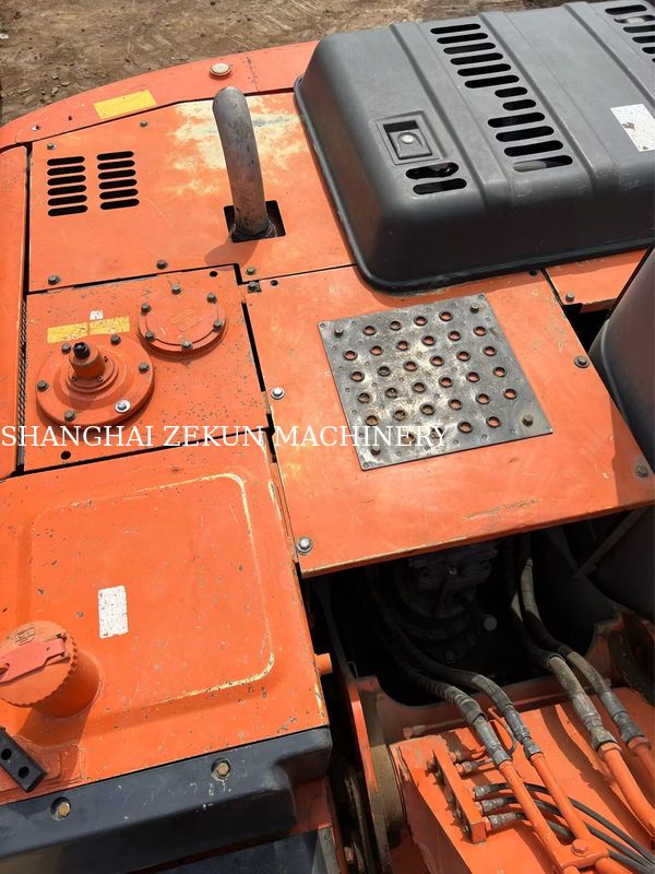 Excavatrice utilisée Hitachi ZX130-6 Avec 11053 heures 4,6m Longueur du boom 34,3 MPa Pression hydraulique