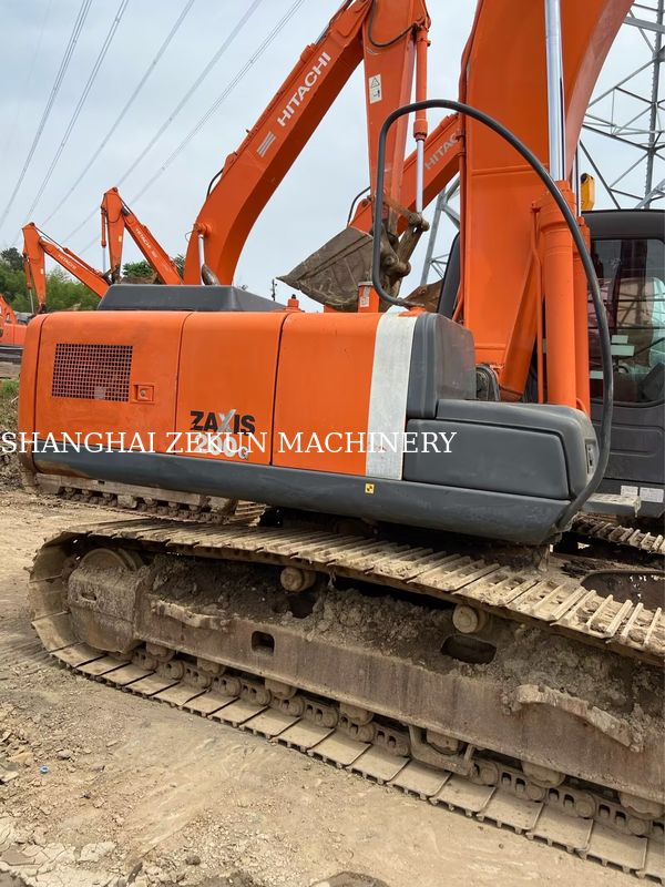 Excavatrice Hitachi ZX200-3G d'occasion avec 11050 heures, longueur de bras 2,94 m, longueur de flèche 5,7 m