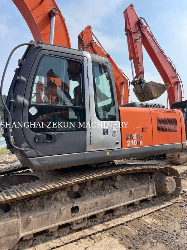 Hitachi ZX200-3G Excavateur 11056 heures Vitesse de déplacement de 3,5 / 5,5 km/h