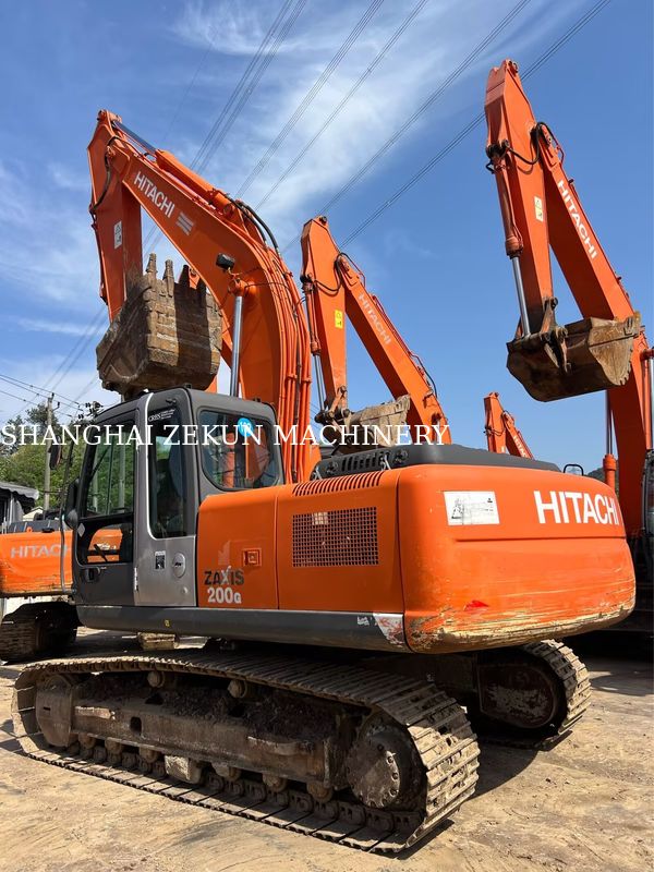 Hitachi ZX200-3G Excavator 12081 heures Vitesse de déplacement 3,5 / 5,5 Km/h Caractéristiques de la cabine Affichage multifonctionnel